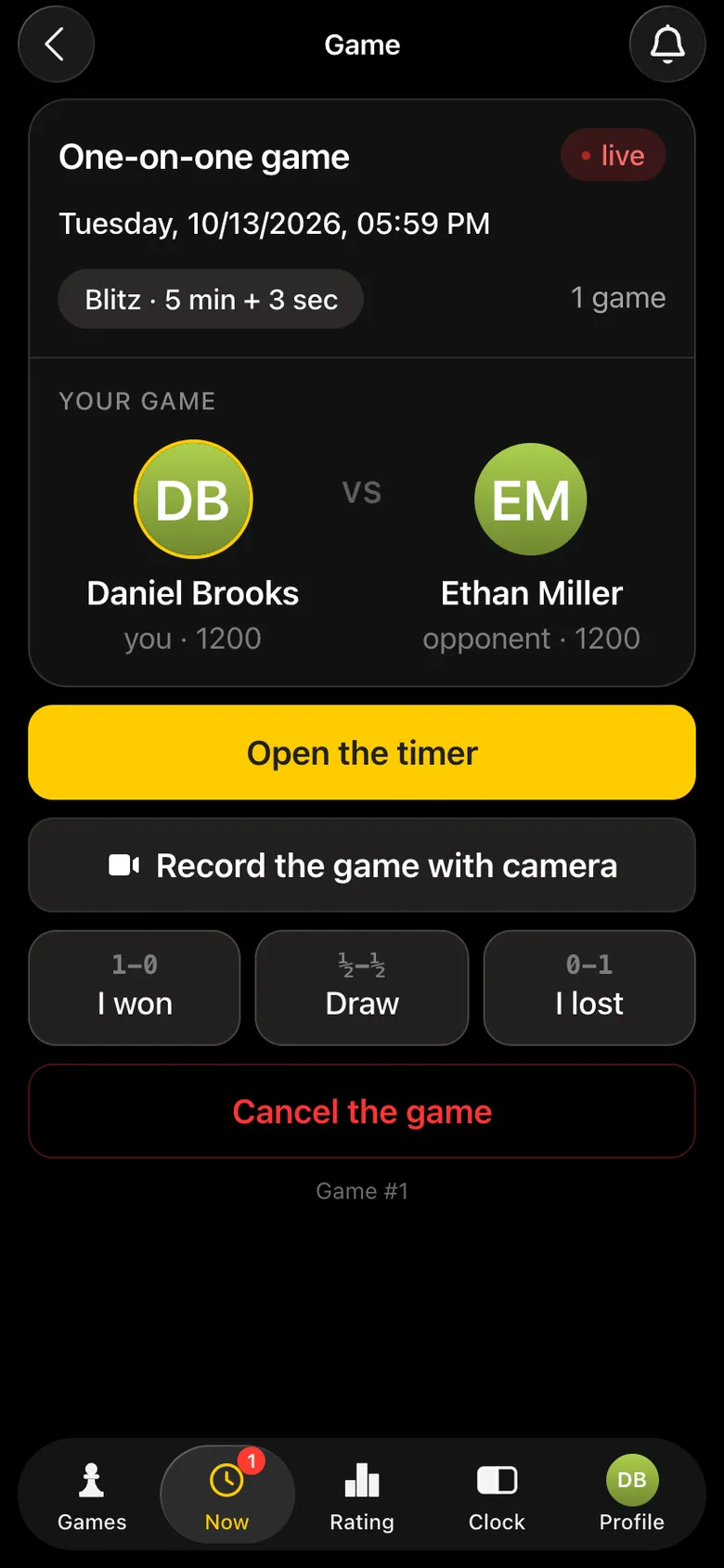 Daniel's game screen: “Open the timer”, “Record the game with camera”, result buttons