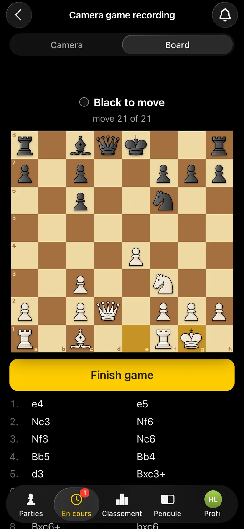 L’onglet « Board » : la position après 21 coups, « Black to move », le dernier coup en surbrillance